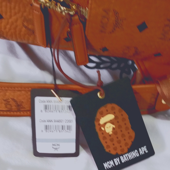 MCM/BAPE Shark Stark backpack SUPER RARE - Picture 3 of 4